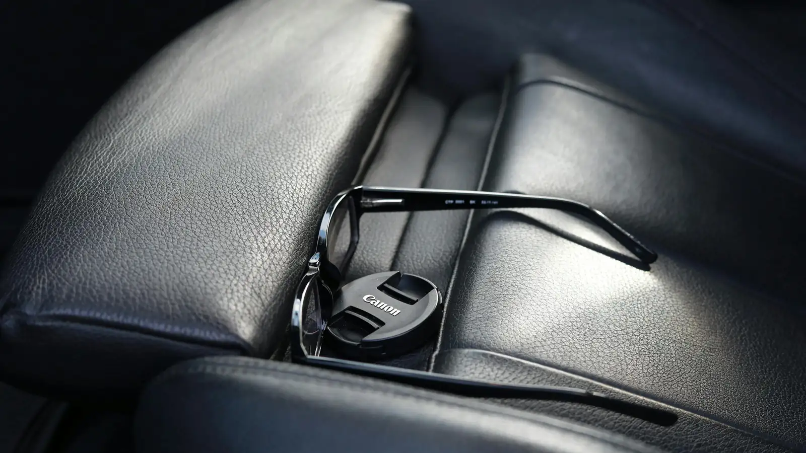 Premium backless booster seat